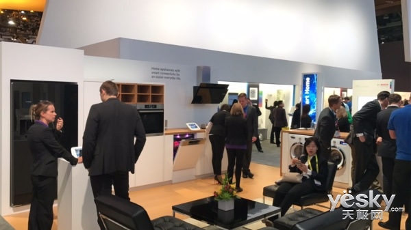 CES 2017博世展臺(tái) 從新概念車到智能洗衣，一場無縫連接的未來生活秀